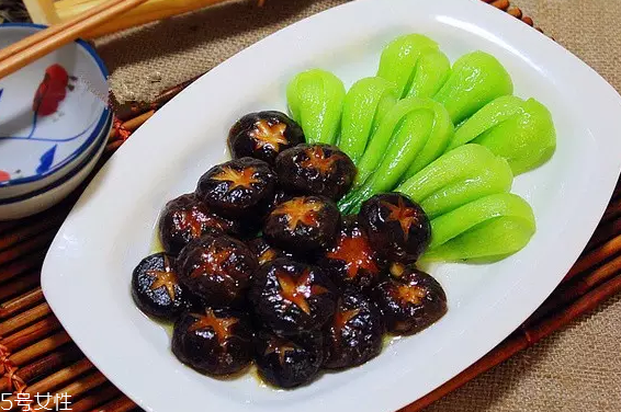 油菜怎么炒不苦？焯水能去掉苦味
