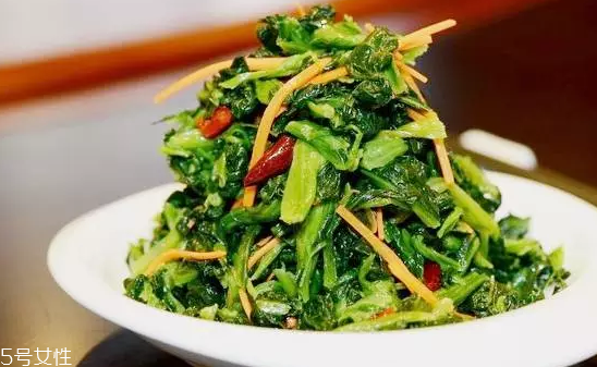 油菜怎么炒不苦？焯水能去掉苦味