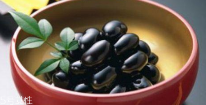 黑豆泡醋用生豆還是熟豆？熟不熟都可以
