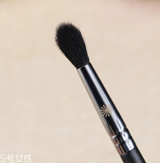 鼻影刷怎么清洗？3個(gè)步驟讓鼻影刷煥然一新