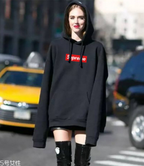 男生喜歡女生穿什么風(fēng)格衣服？男生不能抵擋的穿衣風(fēng)格