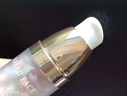 holika隔離霜好用嗎？性價(jià)比極高的干皮隔離霜