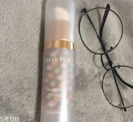 holika隔離霜好用嗎？性價(jià)比極高的干皮隔離霜