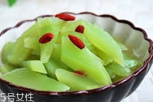 萵筍生吃好還是熟吃好？煮熟后維生素含量大大降低