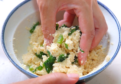 怎么用黃豆做豆?jié){、豆腐、豆腐腦