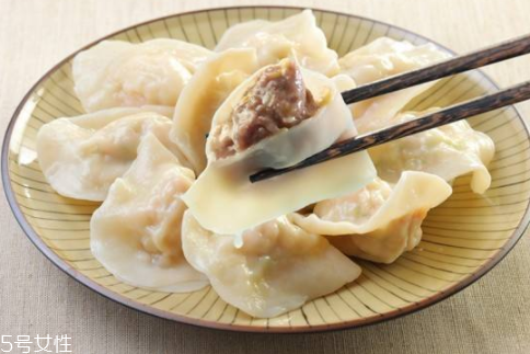 餃子皮怎么做最軟？4個(gè)小妙招讓餃子皮又軟又勁道