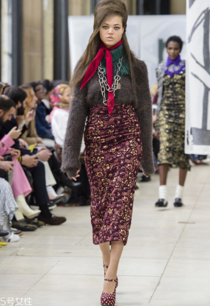 miumiu2018秋冬系列好看嗎_有哪些款式？