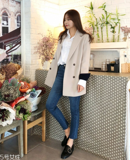 雙排扣西裝怎么搭配？盡顯帥氣女王范兒