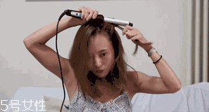復古卷發(fā)什么顏色好看？小卷發(fā)黑色顯老