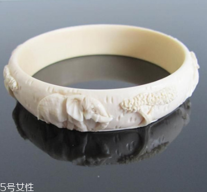 象牙手鐲可以天天戴嗎？這些忌諱要清楚