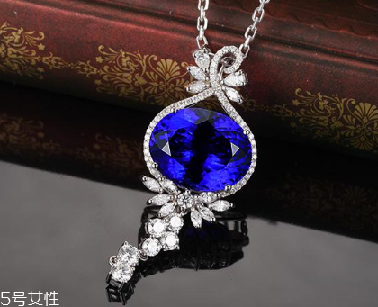 坦桑石和藍寶石有什么區(qū)別？寶石大對比