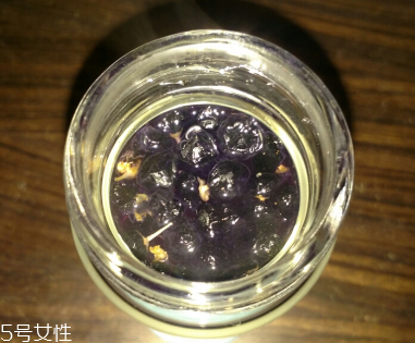 黑枸杞還還是紅枸杞好？各有千秋