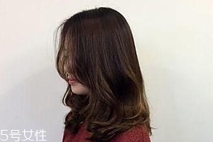 燙發(fā)水能維持多久？3個(gè)月左右