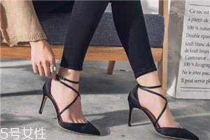 高跟鞋開膠了怎么辦？高跟鞋脫膠這樣處理
