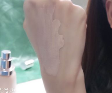lamer粉底液怎么樣？lamer粉底液試色