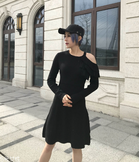 2018流行什么款式小黑裙？最經(jīng)典的性感風(fēng)