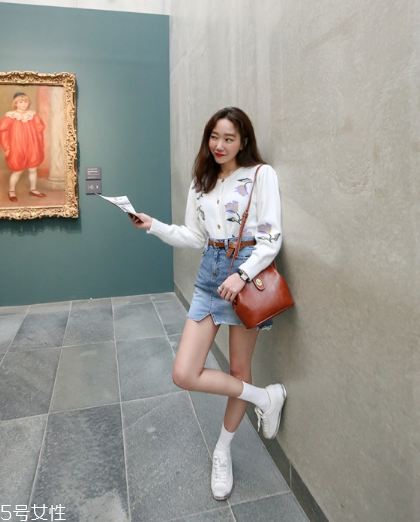 牛仔短裙搭配什么鞋？瞬間變身萌萌少女
