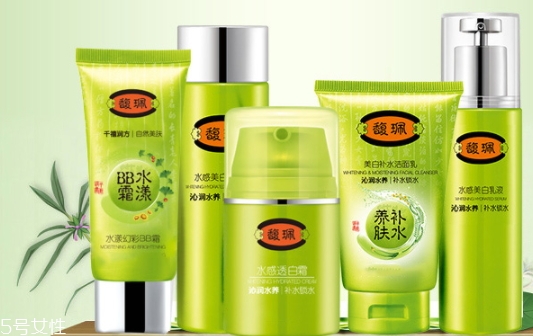 馥佩和百雀羚哪個(gè)好？