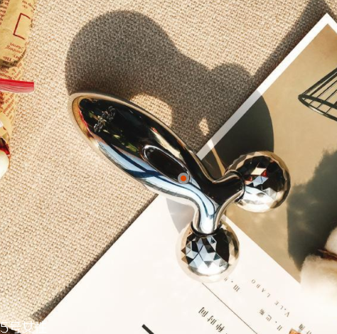 經(jīng)常熬夜用什么精華？3款實(shí)力派養(yǎng)出嫩膚新境界