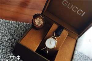 gucci手表多少錢？高貴典雅的經(jīng)典標志