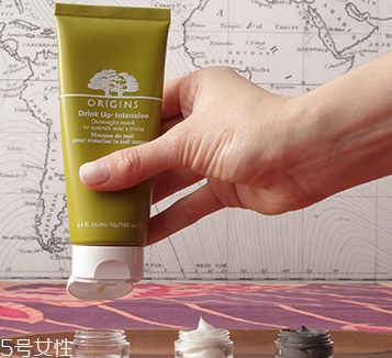 為什么油皮會(huì)變成干皮？三個(gè)油皮護(hù)膚誤區(qū)