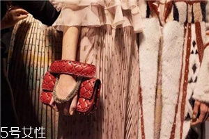 今年春天流行什么包包？這三款任意搭配