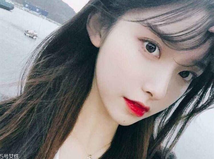 什么顏色的眼影顯白？這三種色號誰涂誰白