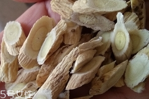黃芪是什么味道？有點(diǎn)大豆味