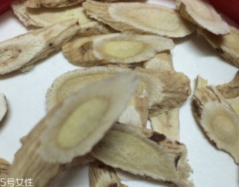黃芪是大的好還是小的好？好壞跟大小無關(guān)