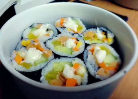 飛魚籽可以生吃嗎？日料壽司都愛它