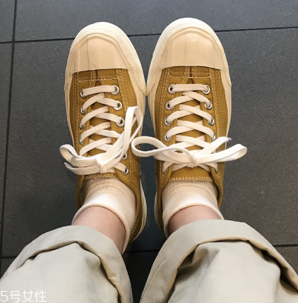 帆布鞋和板鞋有什么區(qū)別？帆布鞋板鞋大對比