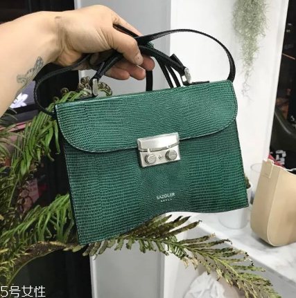 saddler seoul是什么牌子？終于不用撞包了