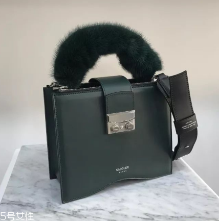 saddler seoul是什么牌子？終于不用撞包了