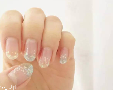 可撕指甲油哪個牌子好？女神都愛的六款健康指甲油