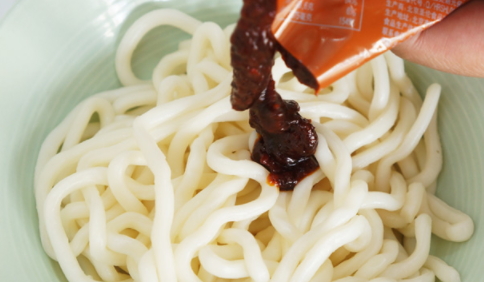 車仔面為什么有點(diǎn)酸？其實(shí)不是變質(zhì)了