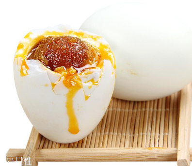 咸鴨蛋是生的還是熟的？肯定是生的
