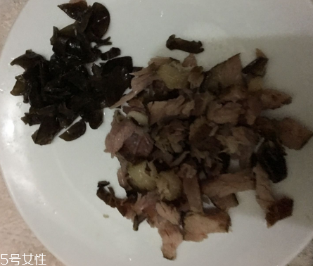 煙熏臘肉怎么保存？通風(fēng)處保存