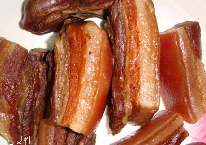 煙熏臘肉怎么炒好吃？做法多多任你選
