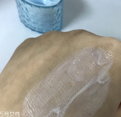 防曬乳可以當(dāng)隔離用嗎？不可用在妝前