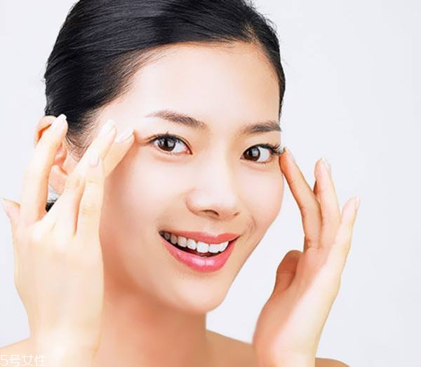 什么樣的人笑起來好看？如何避免笑起來像鬼？