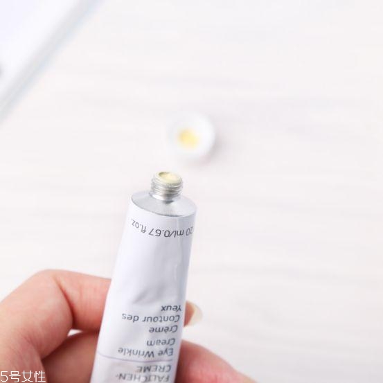 第一次用眼霜用什么好？眼部衰老從此不復(fù)存在