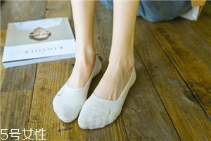 襪子會(huì)傳染腳氣嗎？穿襪子要注意衛(wèi)生