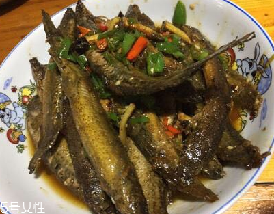 泥鰍會(huì)吃小魚嗎？這個(gè)是不會(huì)的
