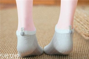 襪子發(fā)白怎么處理？這樣就能解決了