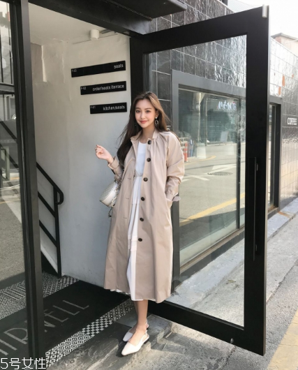 連衣裙配什么外套？讓你甜美又減齡