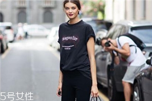 t恤怎么塞進褲子好看？時尚達人都這樣塞