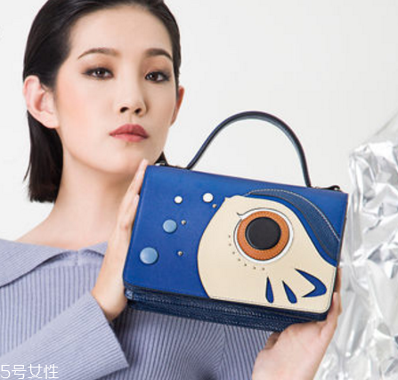 2022年流行什么手提包？盤(pán)點(diǎn)今年最火的手提包