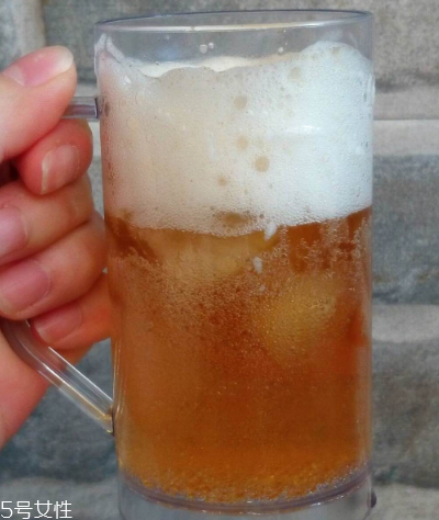 熊貓王啤酒好喝不好喝？熊貓王啤酒口味實測