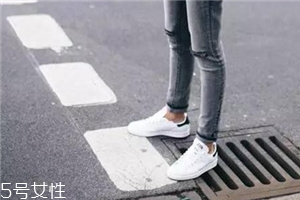 小白鞋開膠了怎么辦？一招拯救開膠小白鞋