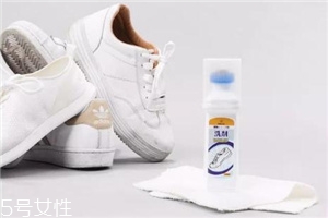 小白鞋清潔劑怎么打開？小白鞋清潔劑打開方法